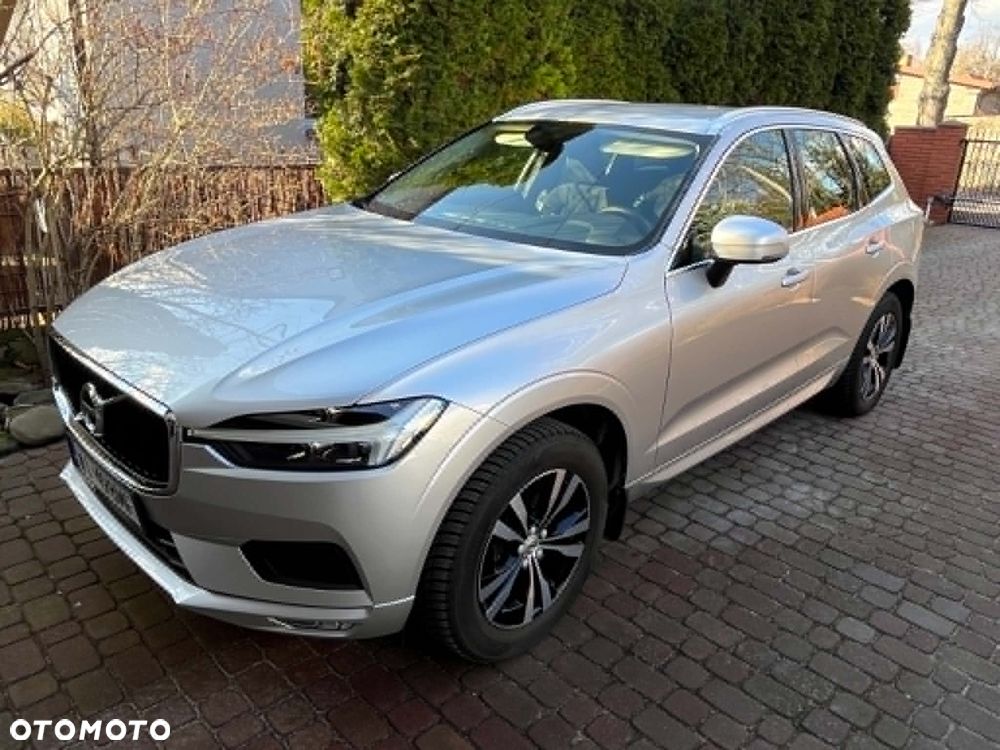 Volvo XC 60 B5 B AWD Momentum Pro - 1
