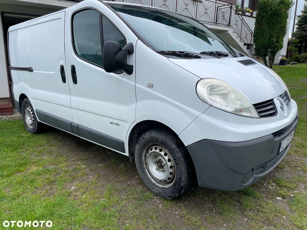 Renault TRAFIC - 2