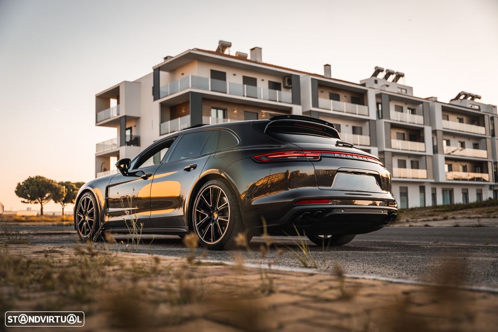 Porsche Panamera Sport Turismo 4 E-Hybrid - 6