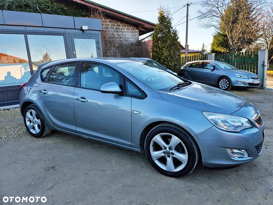 Opel Astra 1.4 Turbo Exklusiv - 9