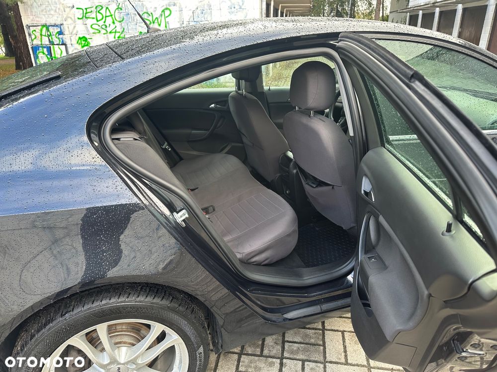 Opel Insignia - 13