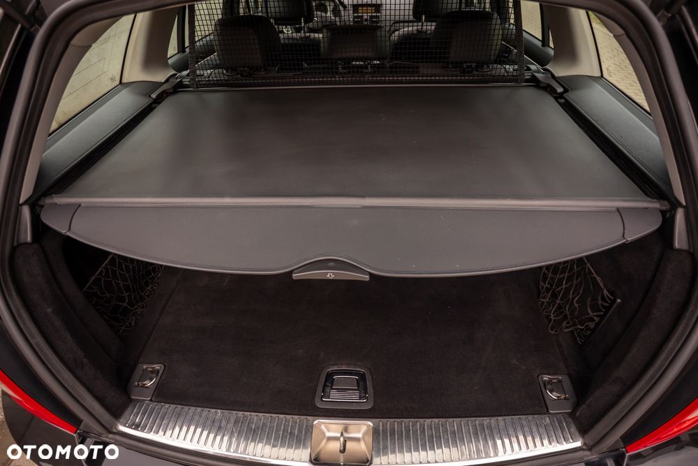 Mercedes-Benz Klasa C 180 Kompressor Automatik Avantgarde - 35