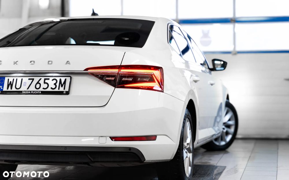 Skoda Superb 2.0 TDI SCR Ambition DSG - 11