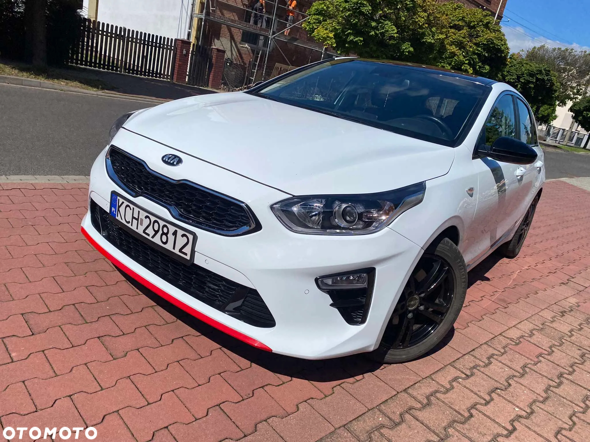 Kia Ceed - 12