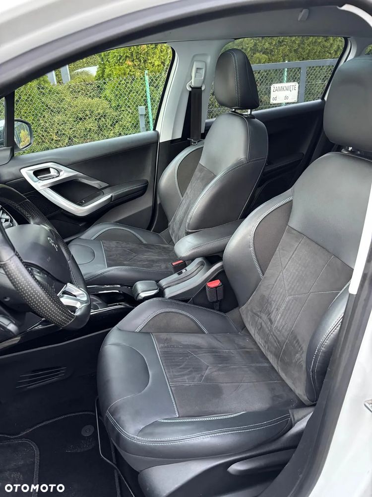 Peugeot 2008 1.2 Pure Tech Crossway S&S EAT6 - 5