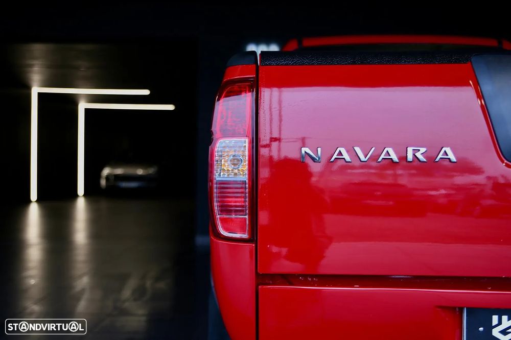 Nissan Navara 2.5 dCi CD LE Hi-Tech 4WD - 11
