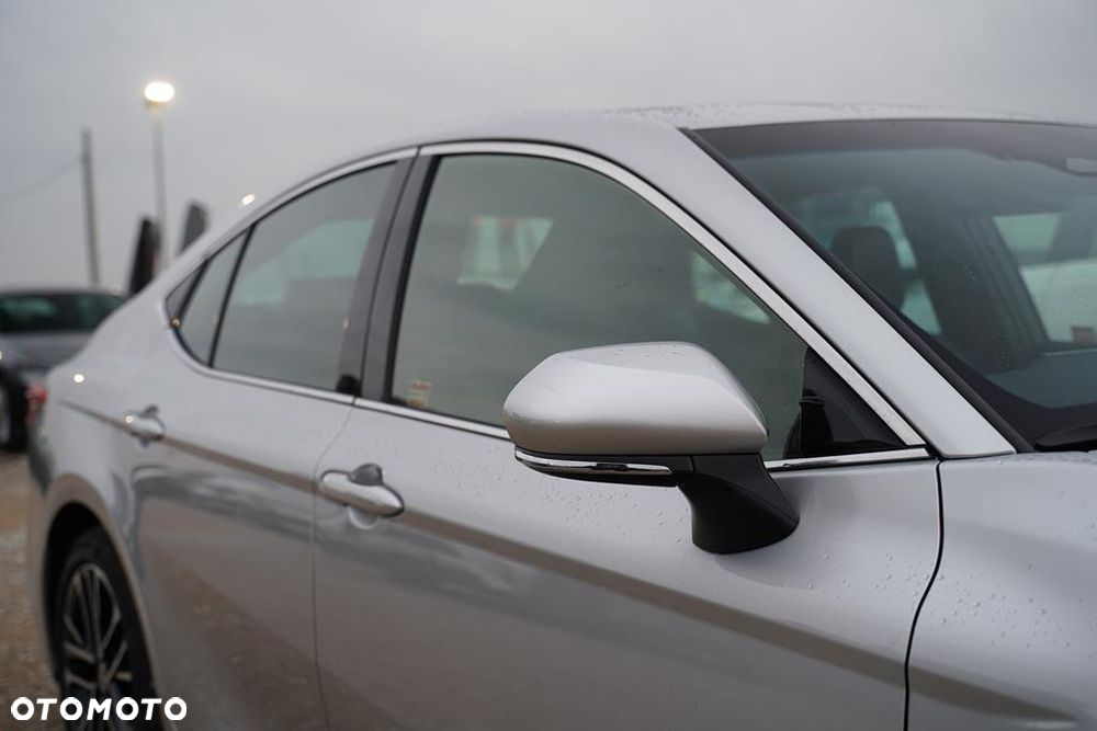 Toyota Camry 2.5 Hybrid Dynamic Force Prestige e-CVT - 30