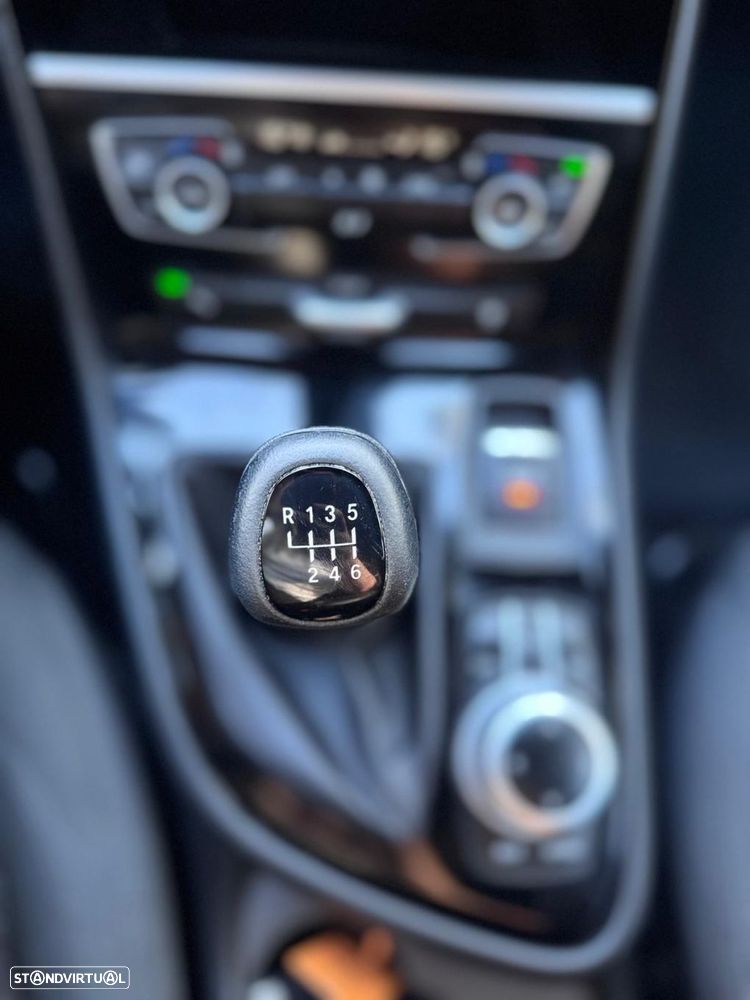 BMW 216 Gran Tourer d - 19