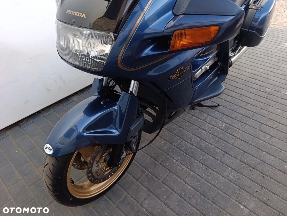 Honda ST - 10