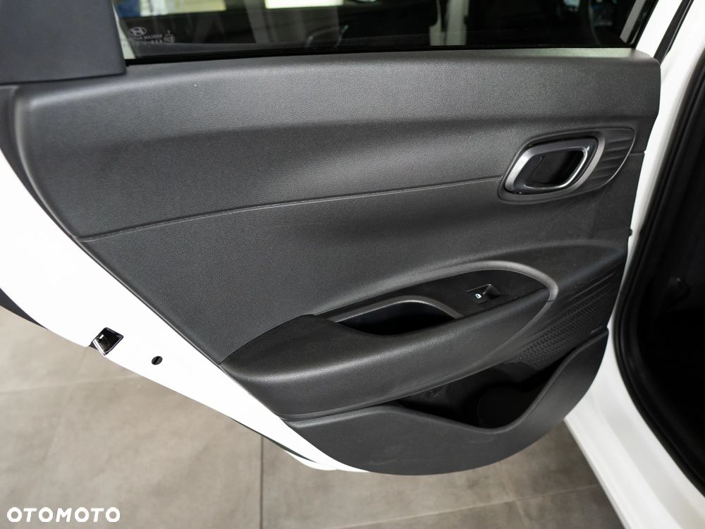 Hyundai i20 1.0 T-GDi Smart DCT - 35