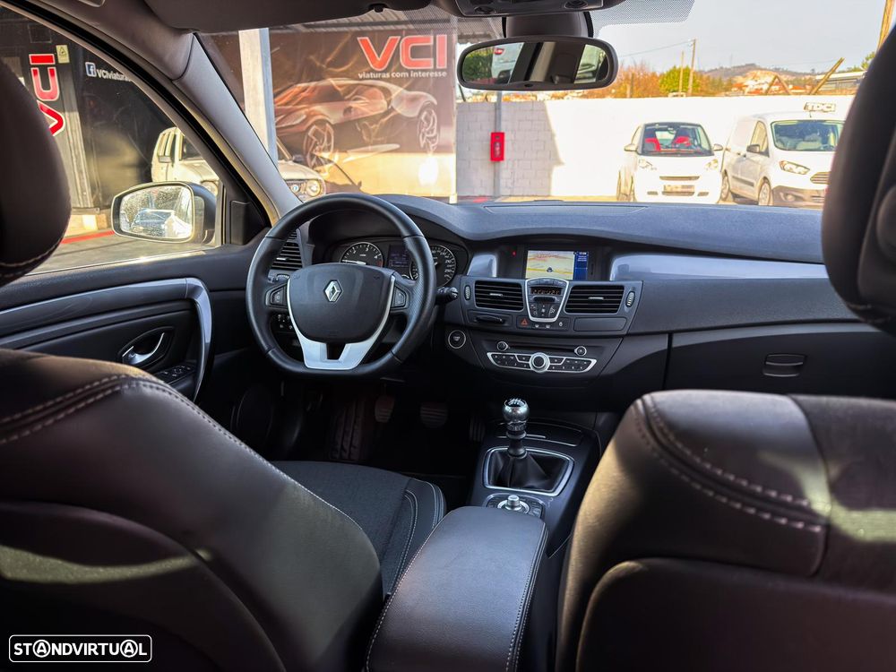 Renault Laguna Break 2.0 dCi GT 4Control - 21