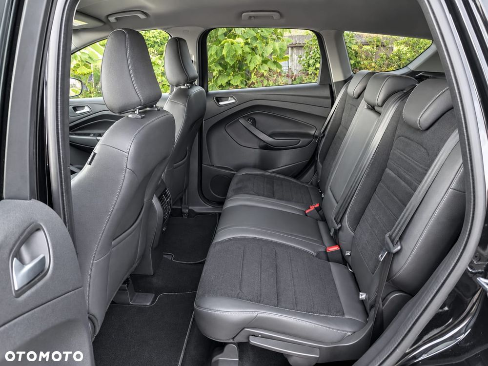 Ford Kuga 2.0 TDCi 2x4 ST-Line - 14