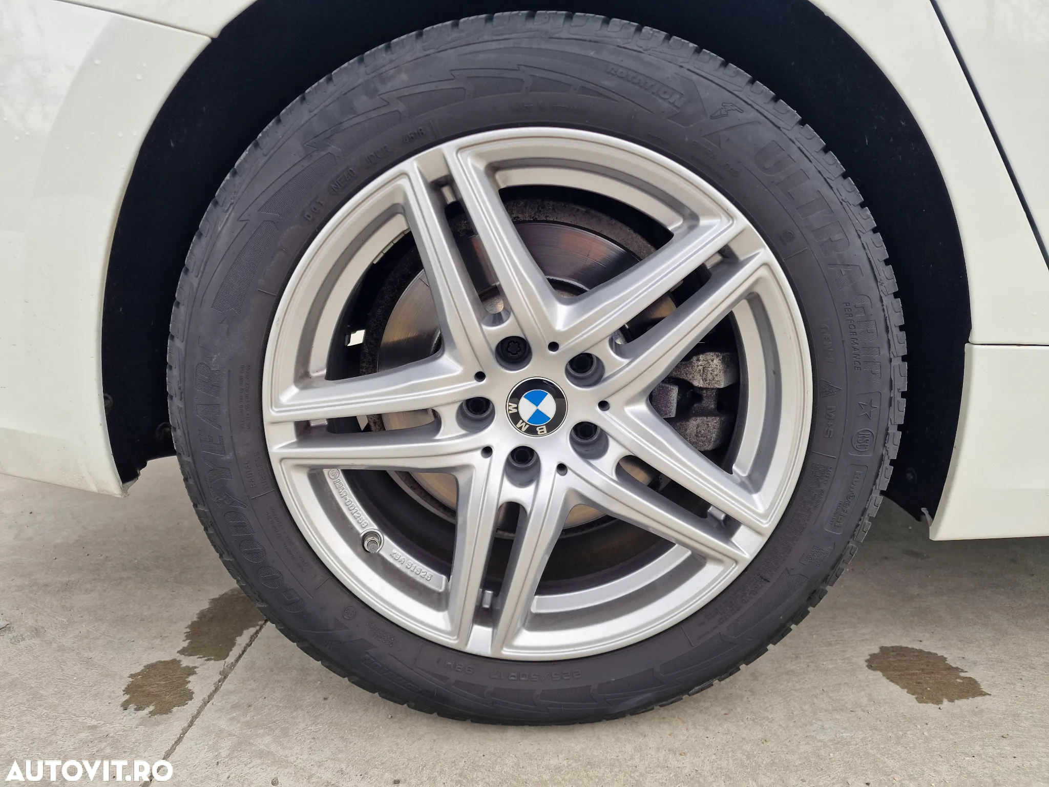 BMW Seria 3 330i AT Sport Line - 18