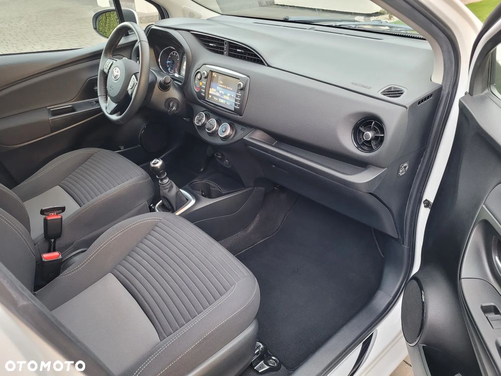 Toyota Yaris 1.5 Premium - 12