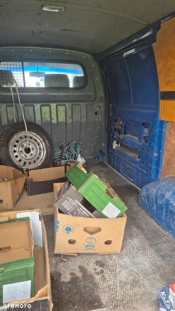 Toyota HIACE - 8