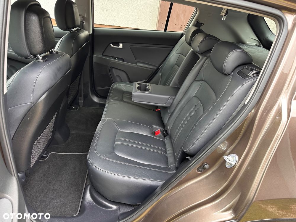 Kia Sportage 2.0 CRDI 184 AWD Platinum Edition - 35
