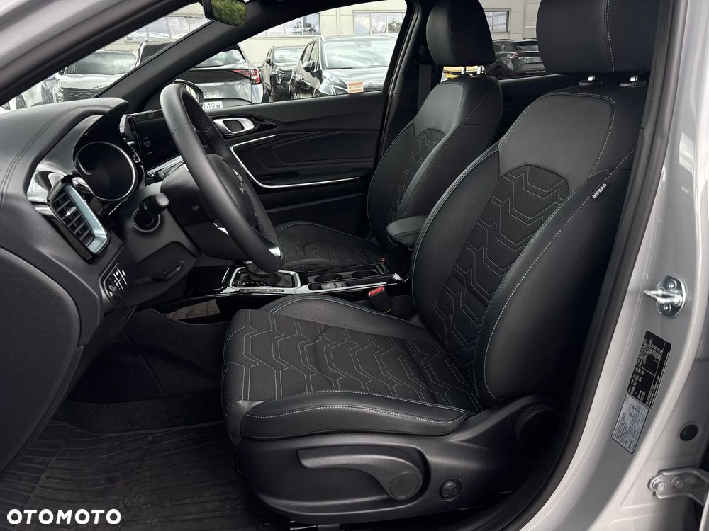 Kia XCeed 1.6 T-GDI Tribute DCT - 23