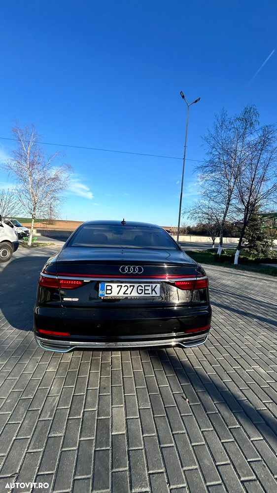 Audi A8 - 4