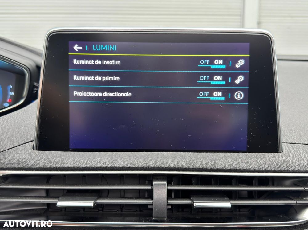 Peugeot 3008 PHEV EAT8 Allure - 26