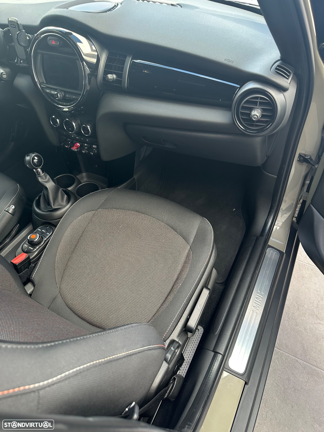 MINI 5 Portas One - 10
