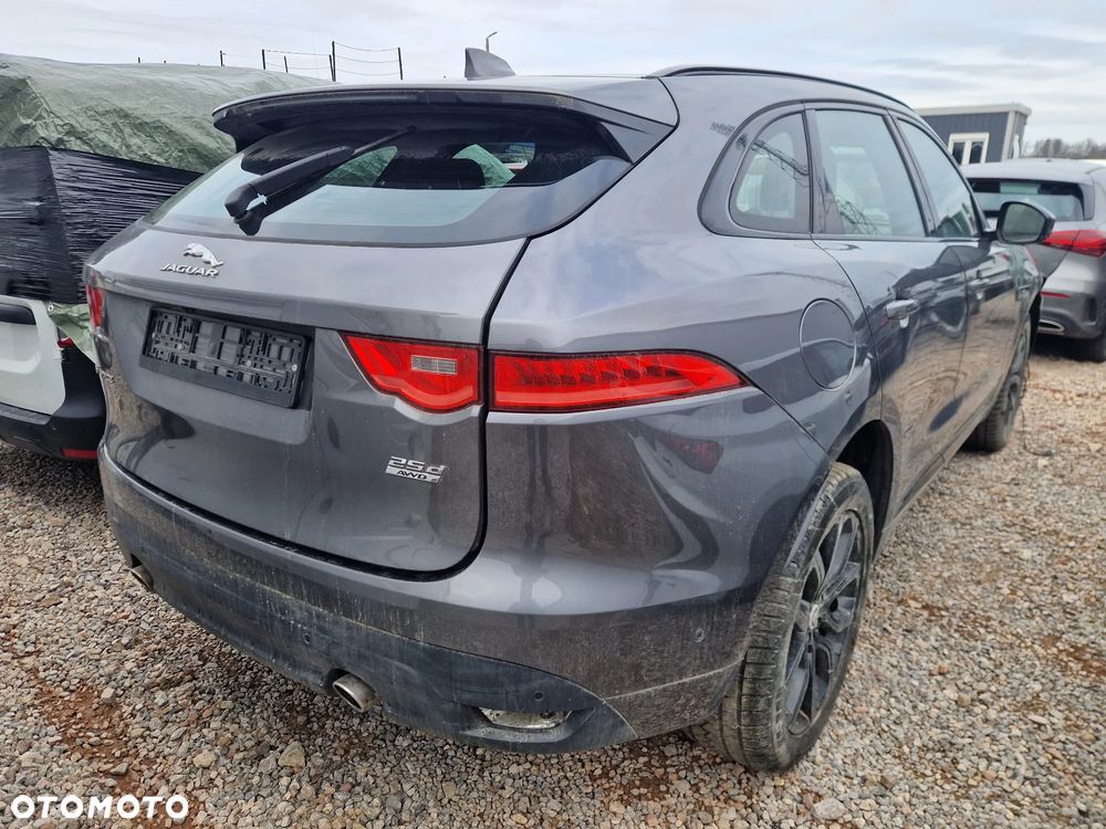 Jaguar F-Pace 2.0 i4D AWD R-Sport - 3