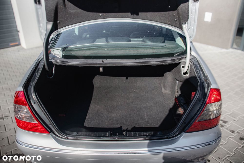 Mercedes-Benz Klasa E 320 CDI 7G-TRONIC Elegance - 10