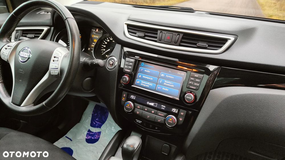 Nissan Qashqai 1.6 dCi Xtronic TEKNA+ - 31
