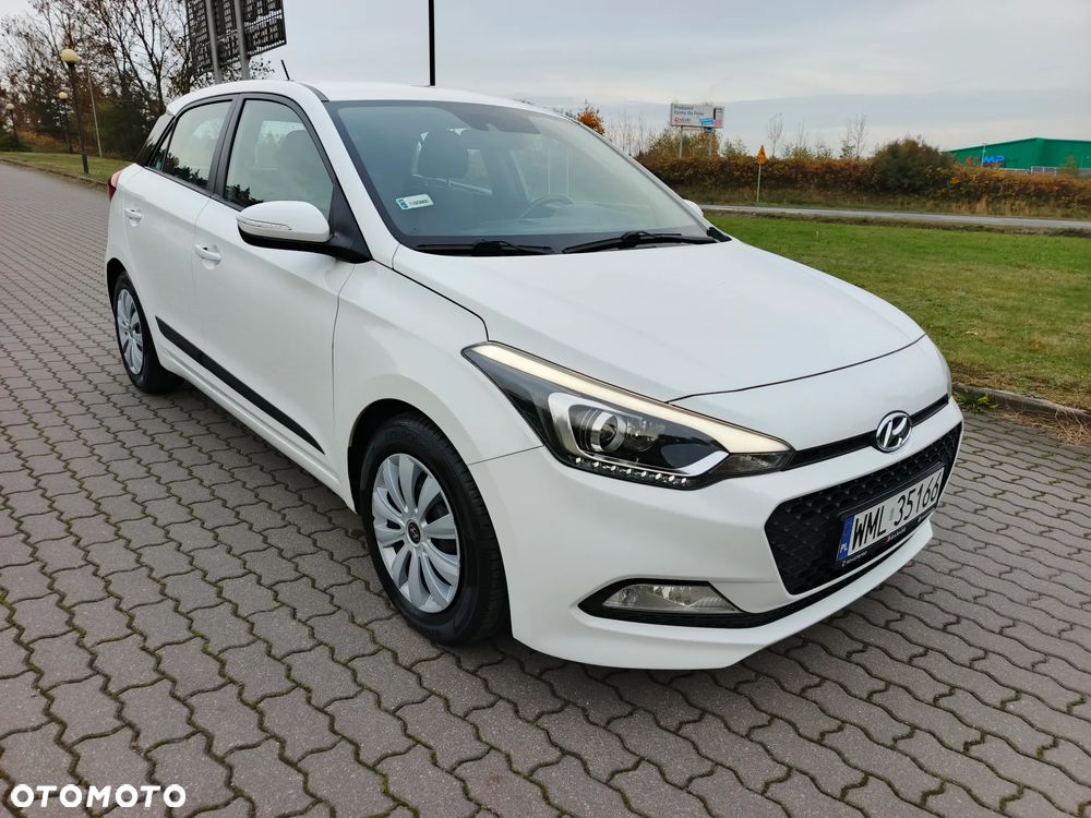 Hyundai i20 1.1 CRDi Style - 31