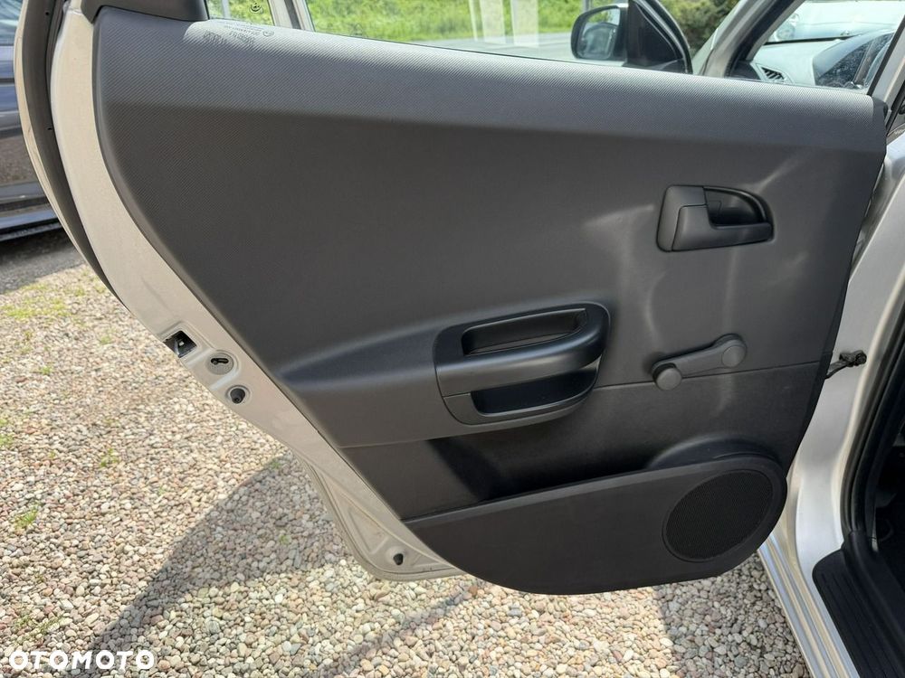 Kia Ceed 1.4 CVVT Dream-Team Edition - 24