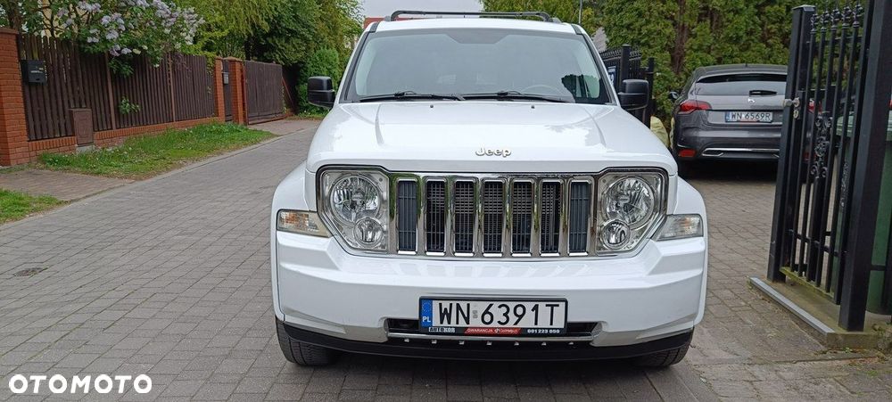 Jeep Cherokee - 13