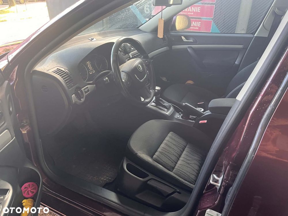 Skoda Octavia 2.0 TDI DPF DSG Elegance - 7