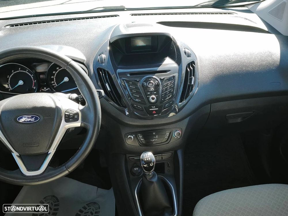 Ford Tourneo Courier 1.0 EcoBoost Titanium - 7