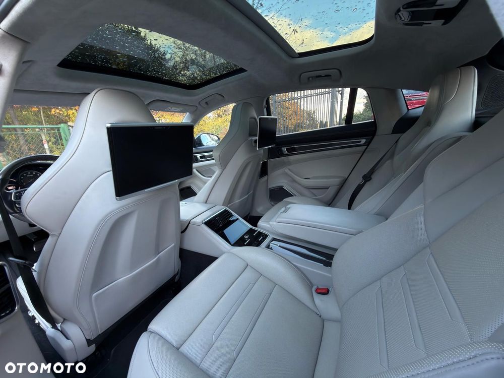 Porsche Panamera Turbo - 20