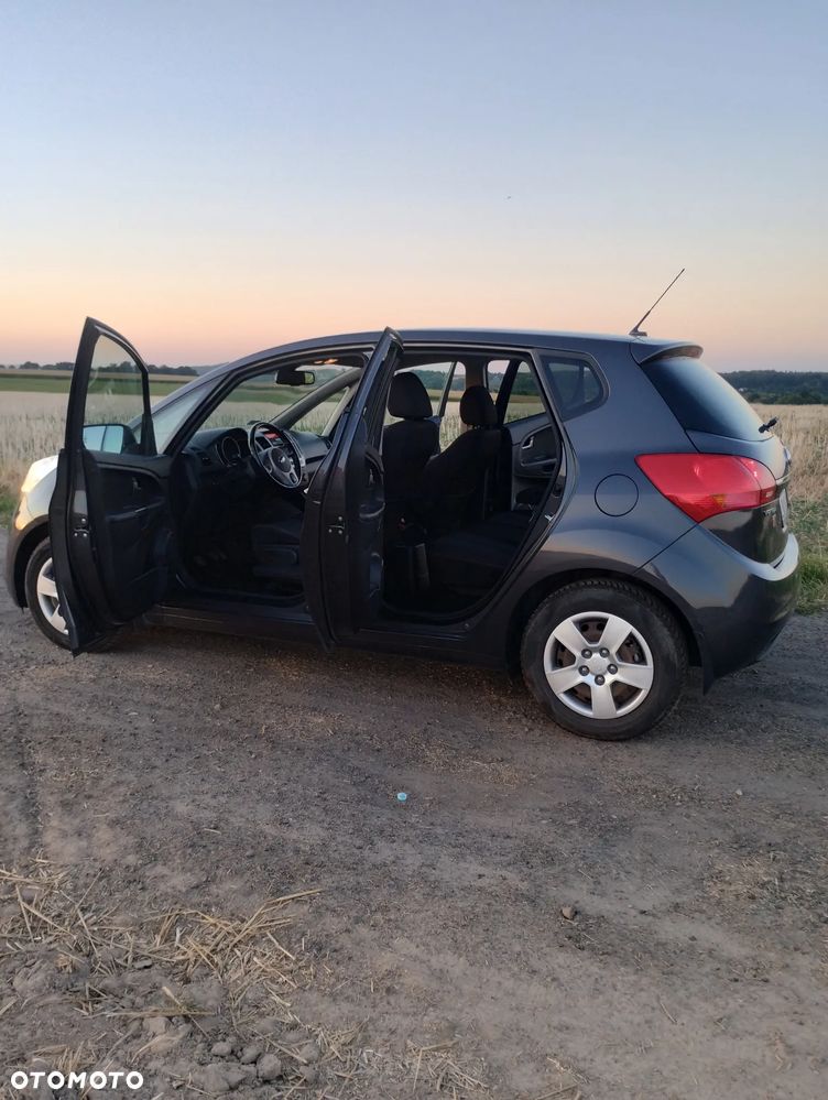 Kia Venga 1.4 L - 9