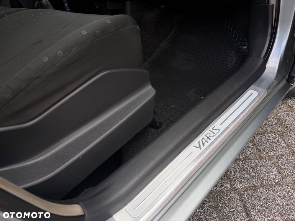 Toyota Yaris 1.3 Luna A/C - 22