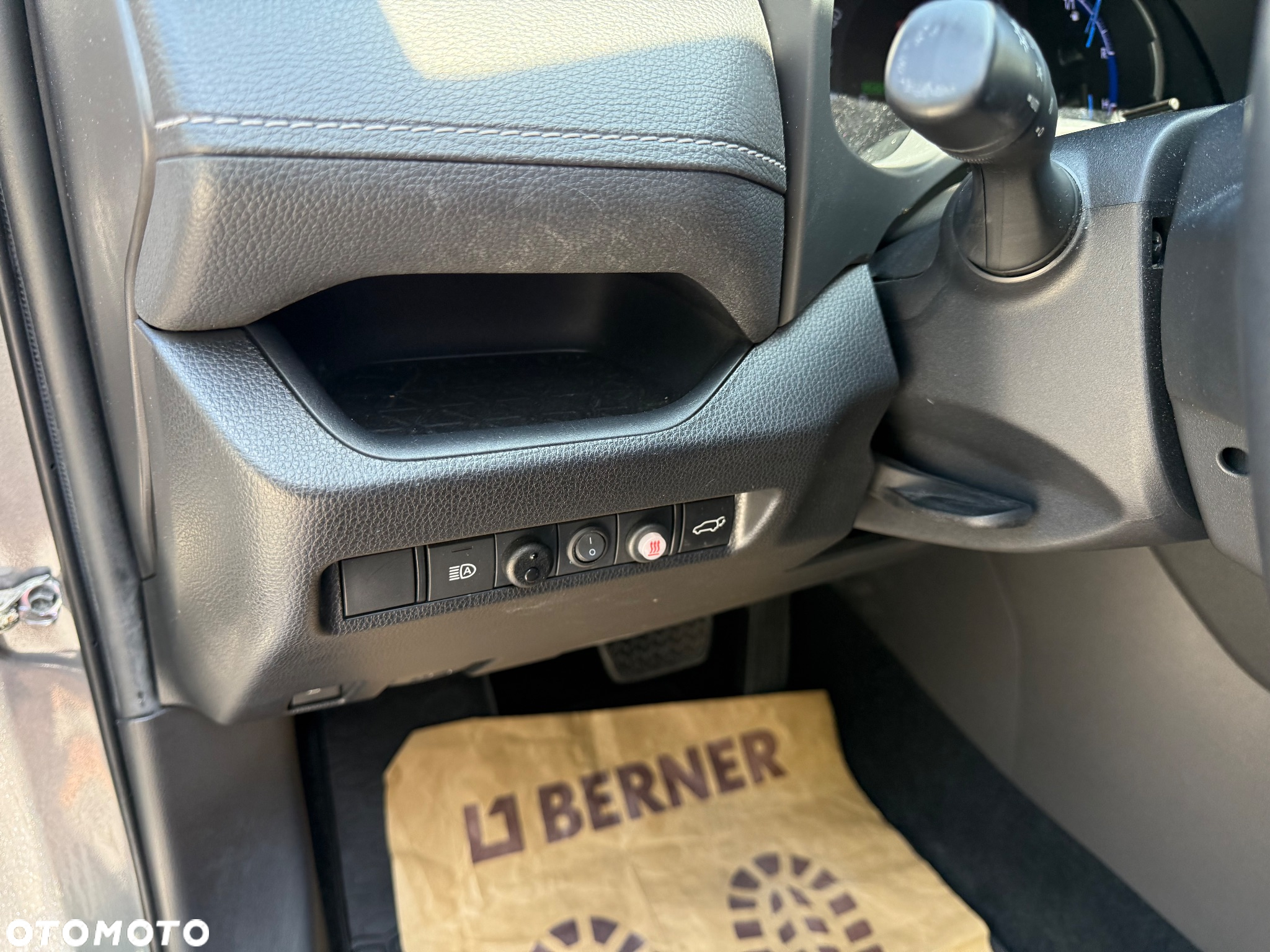 Toyota RAV4 2.5 Hybrid Comfort 4x4 - 28