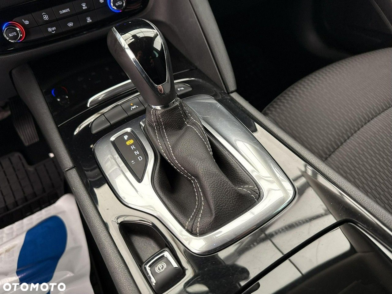 Opel Insignia - 16