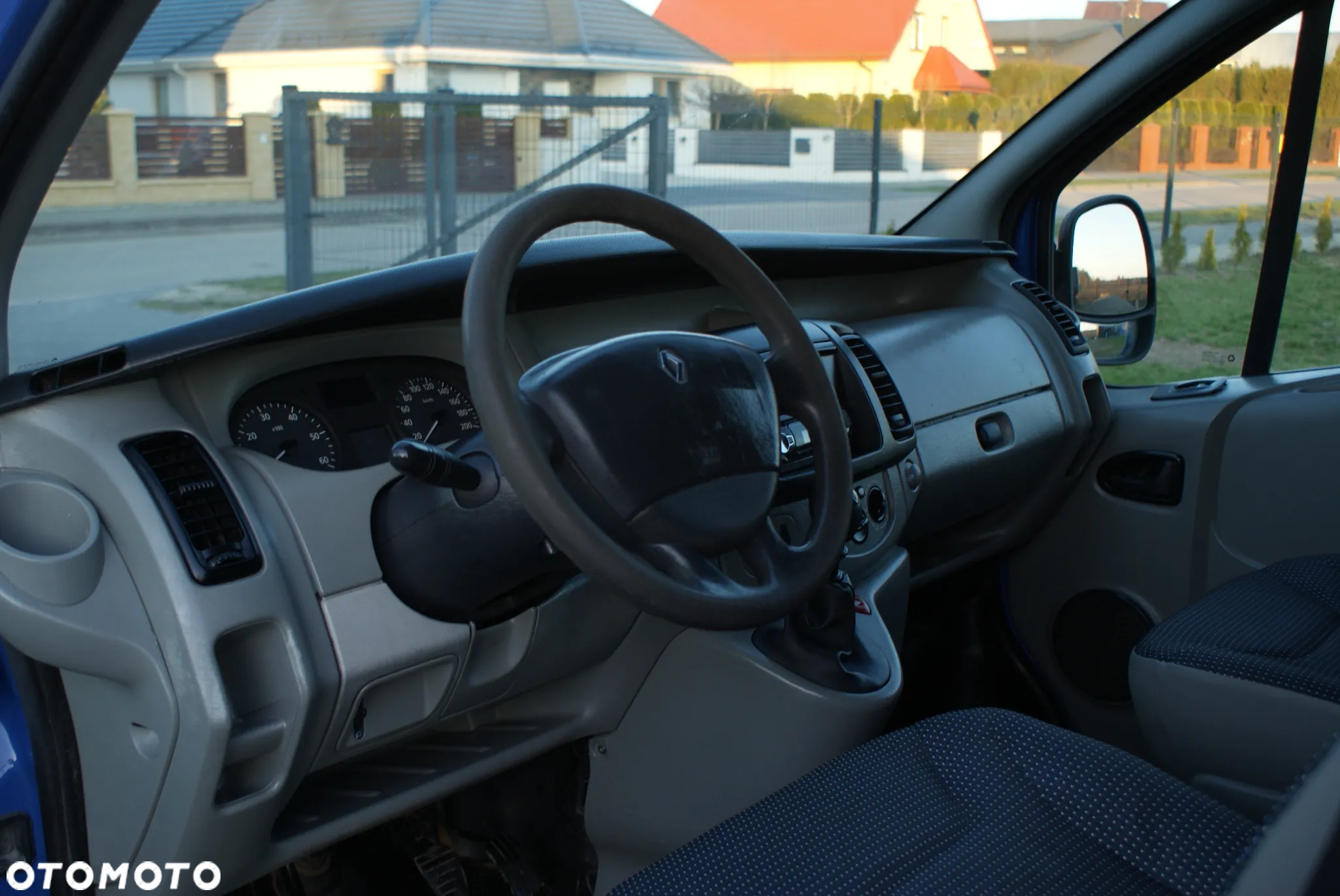 Renault Trafic - 11