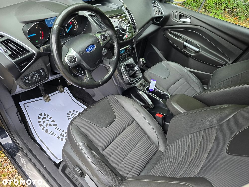Ford Kuga 2.0 TDCi 4WD Titanium - 16