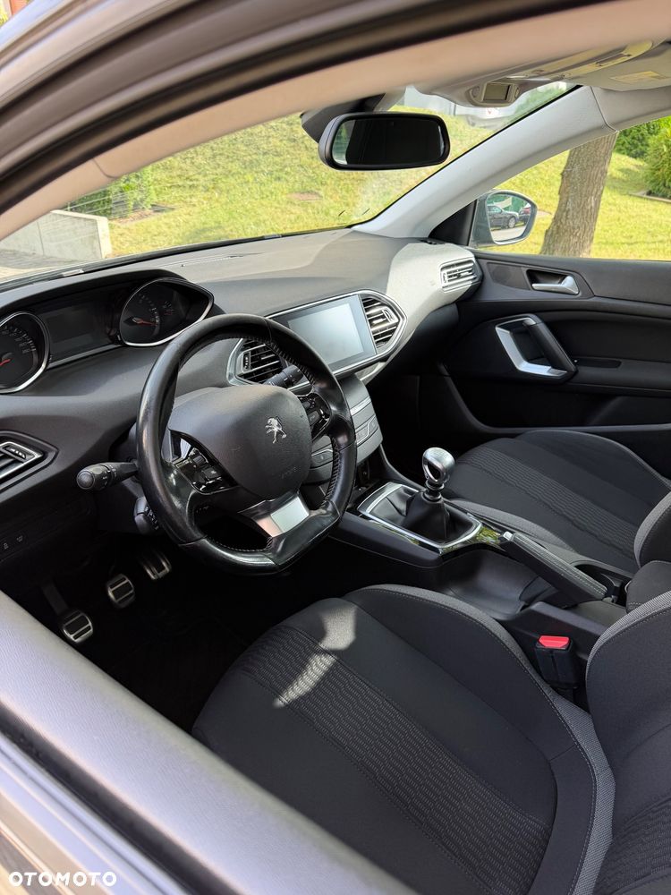 Peugeot 308 - 19