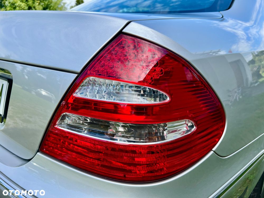 Mercedes-Benz Klasa E - 21