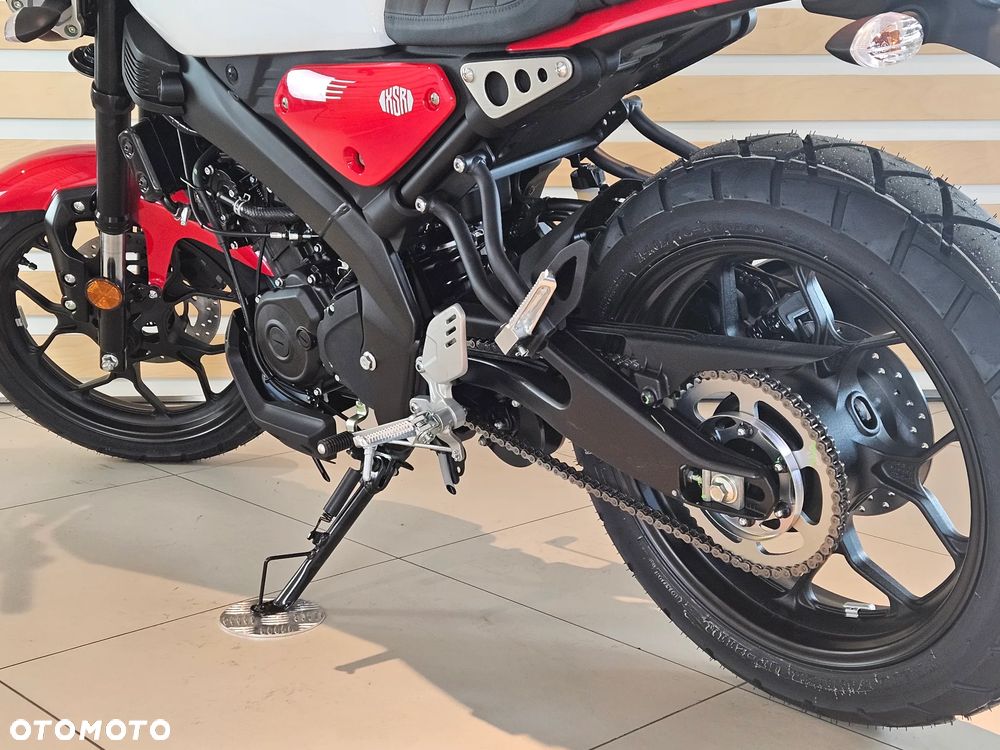 Yamaha XSR - 6