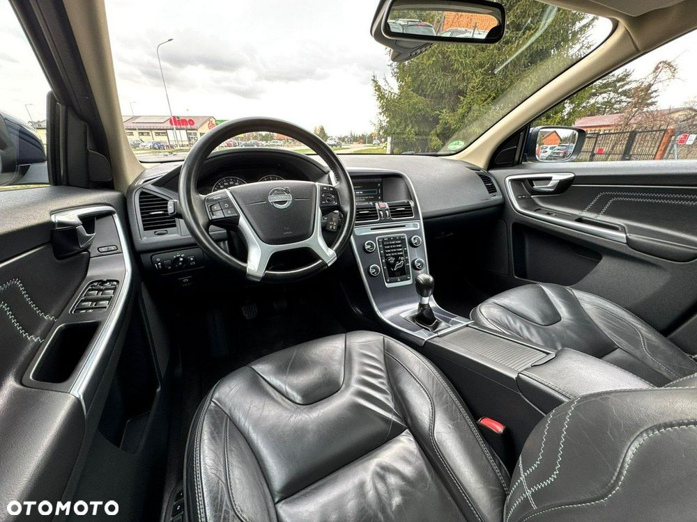 Volvo XC 60 D4 Ocean Race - 24