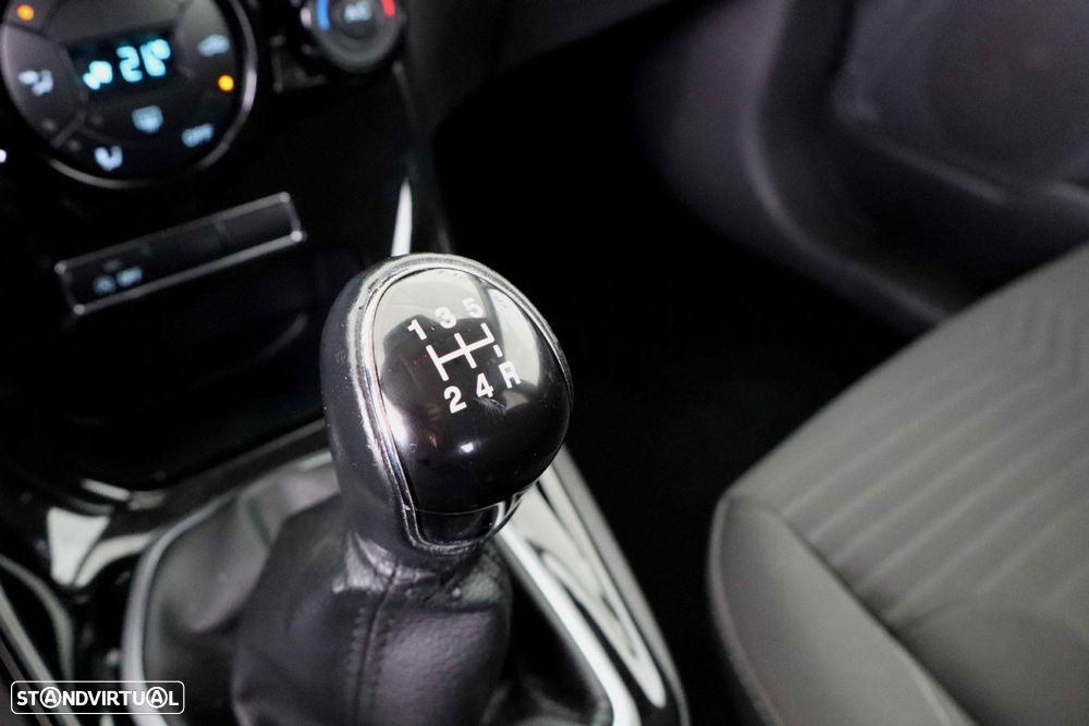 Ford Fiesta 1.0 Ti-VCT Trend - 32