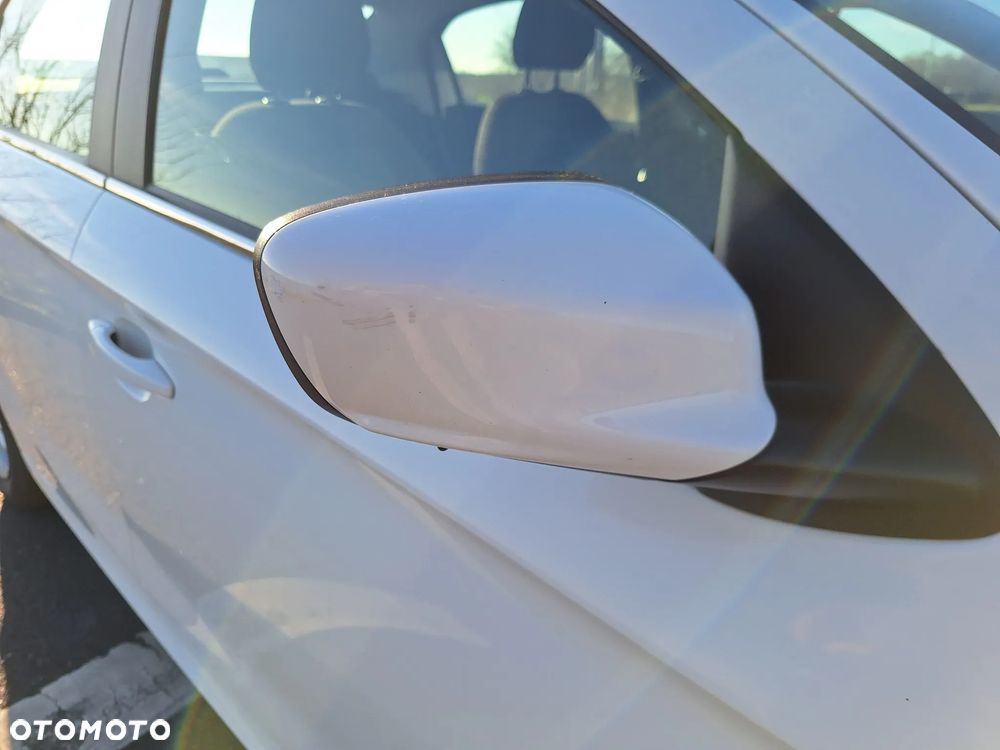 Peugeot 301 1.6 VTi Allure EU6 - 17