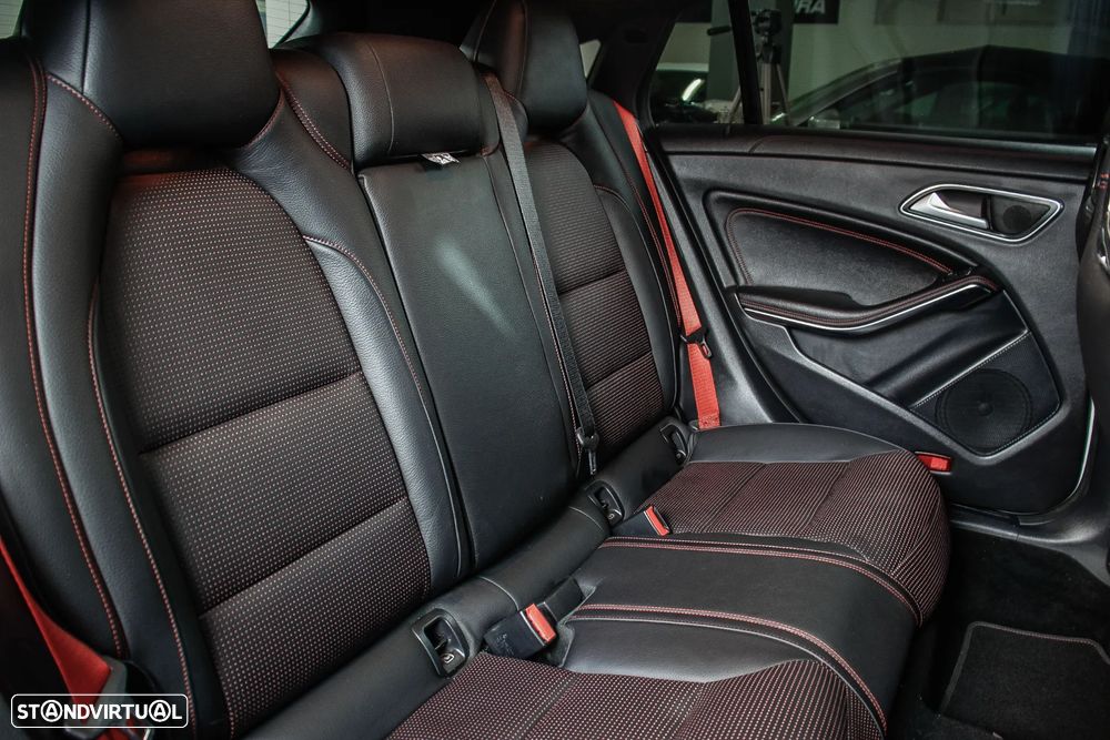 Mercedes-Benz CLA 45 AMG Shooting Brake 4-Matic - 19