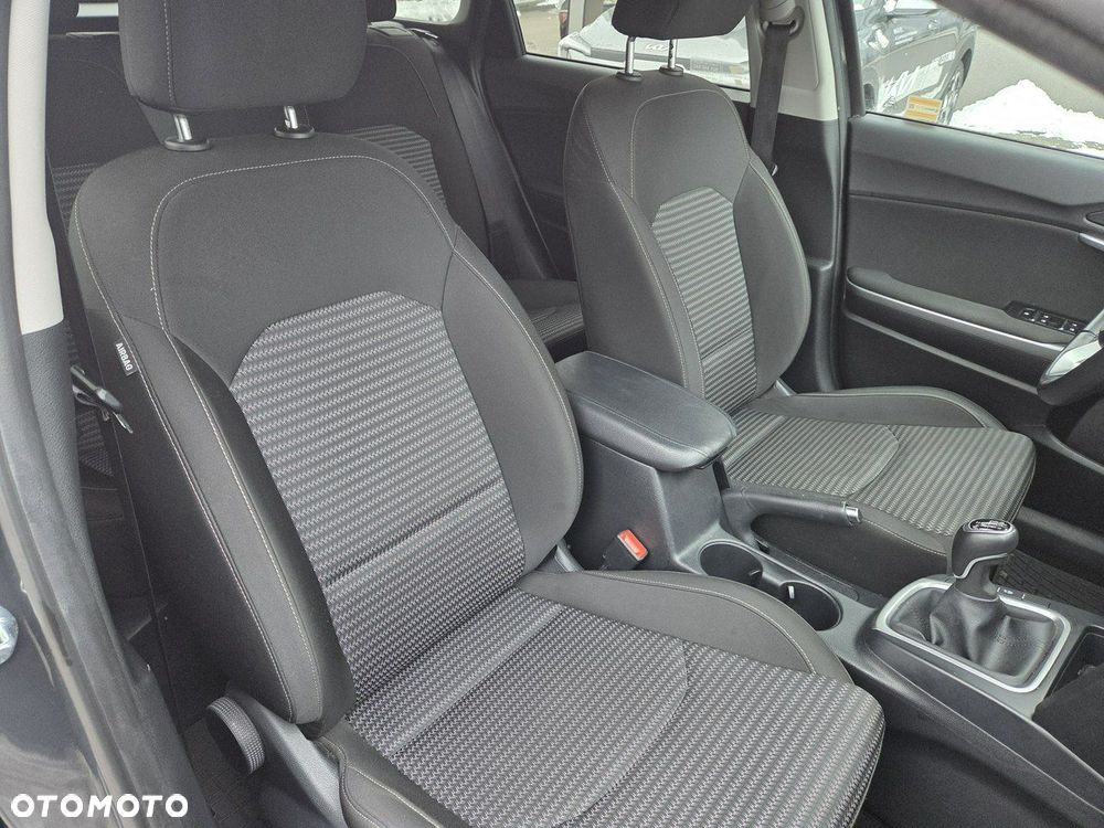 Kia Ceed 1.5 T-GDI M - 16