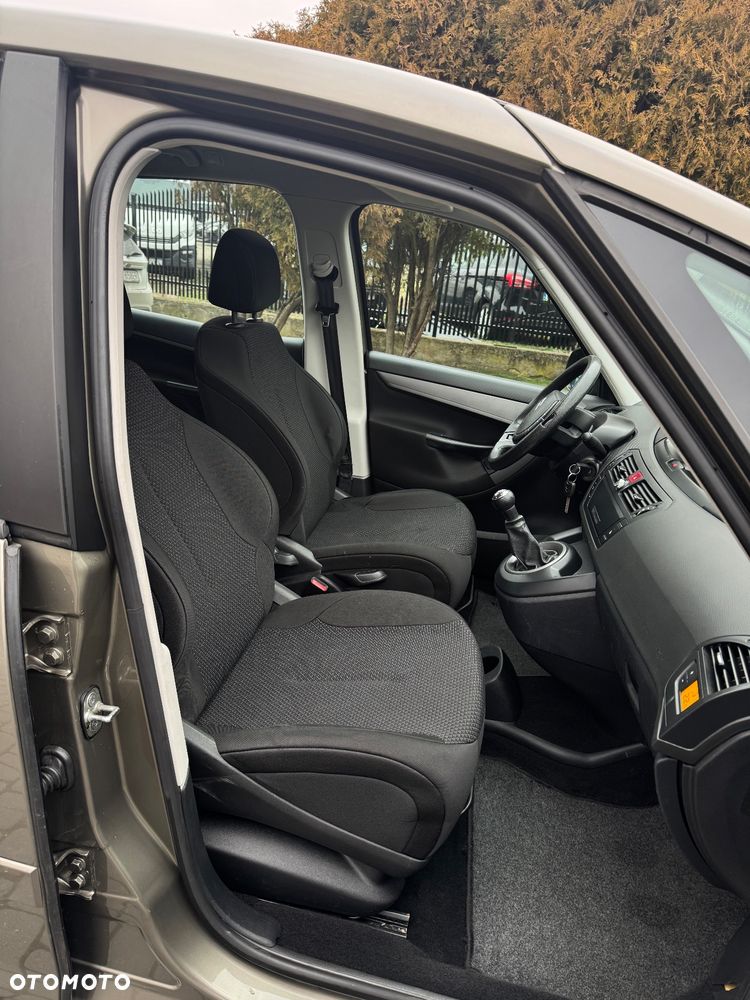 Citroën C4 Picasso - 8