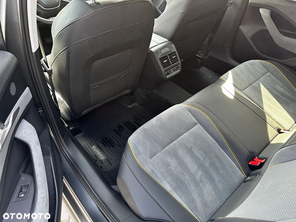 Skoda Superb 1.5 TSI Style DSG - 23