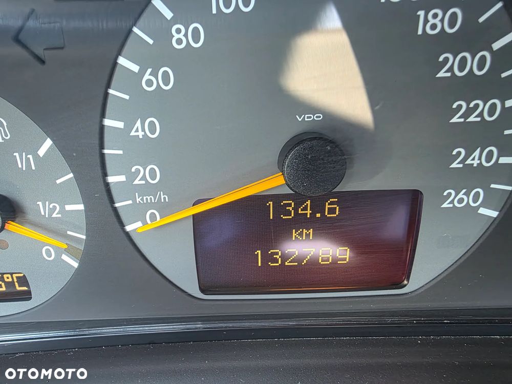 Mercedes-Benz CLK - 19